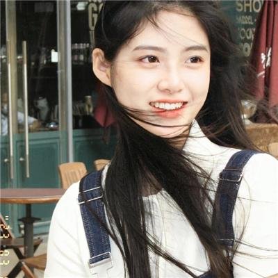 哈啰,我叫朵莉丝